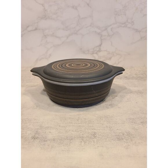 Vintage Pyrex Terra Black And Brown Striped 471 1 Pt. Casserole Bowl with Lid - Picture 1 of 9